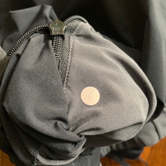 Men’s Lululemon Shorts - Picture 4 of 4